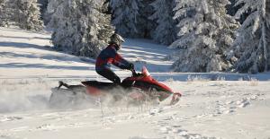 Smiley Creek Lodge | Ketchum, Idaho | Snowmobiling