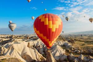 Portland Rose Hot Air Balloons | Central, Oregon | Hot Air Ballooning