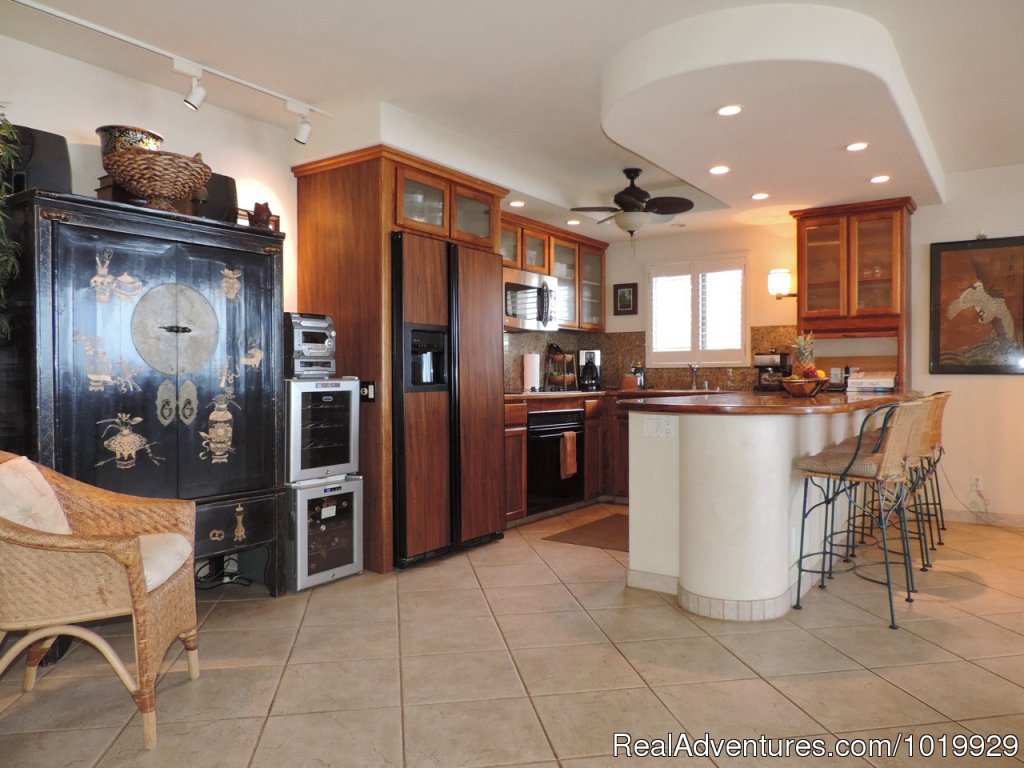 Kitchen | Polo Beach 2-4 Bd beachfront-Wailea, Makena, Maui | Image #13/19 | 