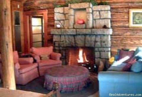 Photo #2 | Charming South Lake Tahoe Cabin | Image #2/4 | 