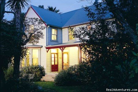 Meadowbank Homestead | Abel Tasman Guided Walks and Sea Kayaking | Nelson, New Zealand | Hiking & Trekking | Image #1/1 | 