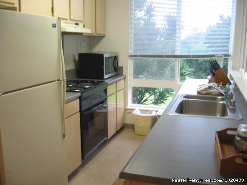 Kitchen | Cliff's Honeymoon Condo Princeville, Kauai, Hawaii | Image #7/23 | 