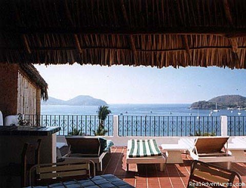 Casa Leigh Y Loros, Zihuatanejo Mexico | Image #7/9 | 