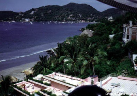 Casa Leigh Y Loros, Zihuatanejo Mexico | Image #8/9 | 