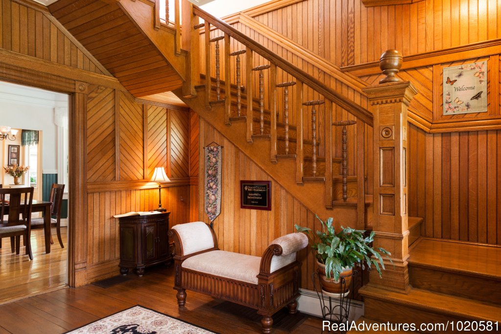 1902 Entrance hall | Andon-Reid Inn Bed & Breakfast | Image #3/4 | 