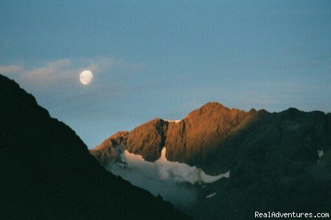 World Heritage Full Moon | Serious Fun New Zealand | Image #2/3 | 