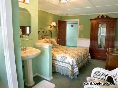 Kangaroo House B&b On Orcas Island | Image #10/14 | 