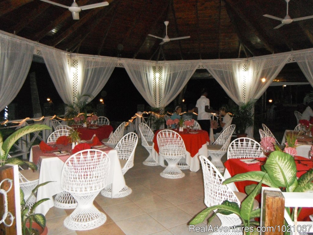 Rondel Restaurant | Rondel Village: A romantic beachfront retreat | Image #6/9 | 