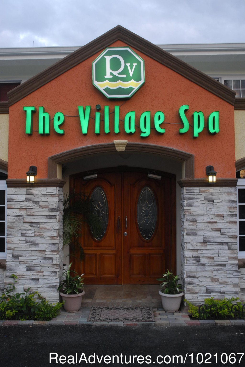 The Village Spa | Rondel Village: A romantic beachfront retreat | Image #9/9 | 