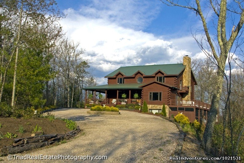 Iron Mountain Inn B&B or Lodge on Iron Mountain | Romantic or Family Vacation in the Mountains | Image #18/20 | 