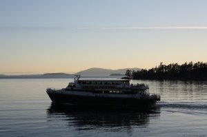 Chuckanut Crab Dinner Cruise From Bellingham