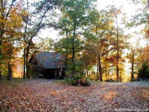 ROCK EDDY BLUFF FARM - A Scenic Ozark Getaway