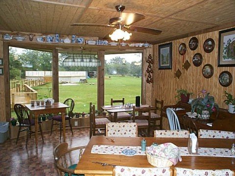 Dining Area | Tumble On Inn Bed & Breakfast | Image #2/13 | 