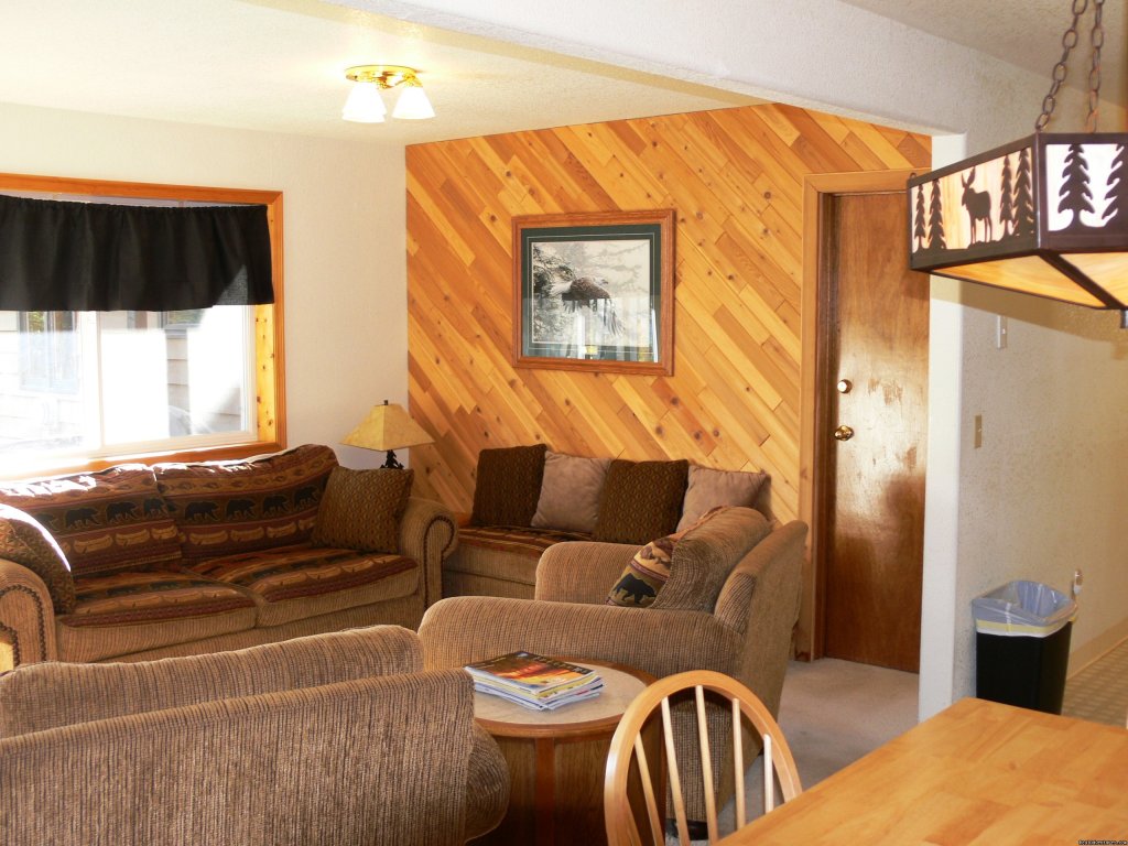 Interior of Riverfront Chalets | Alaska Adventures at Krog's Kamp | Image #3/15 | 