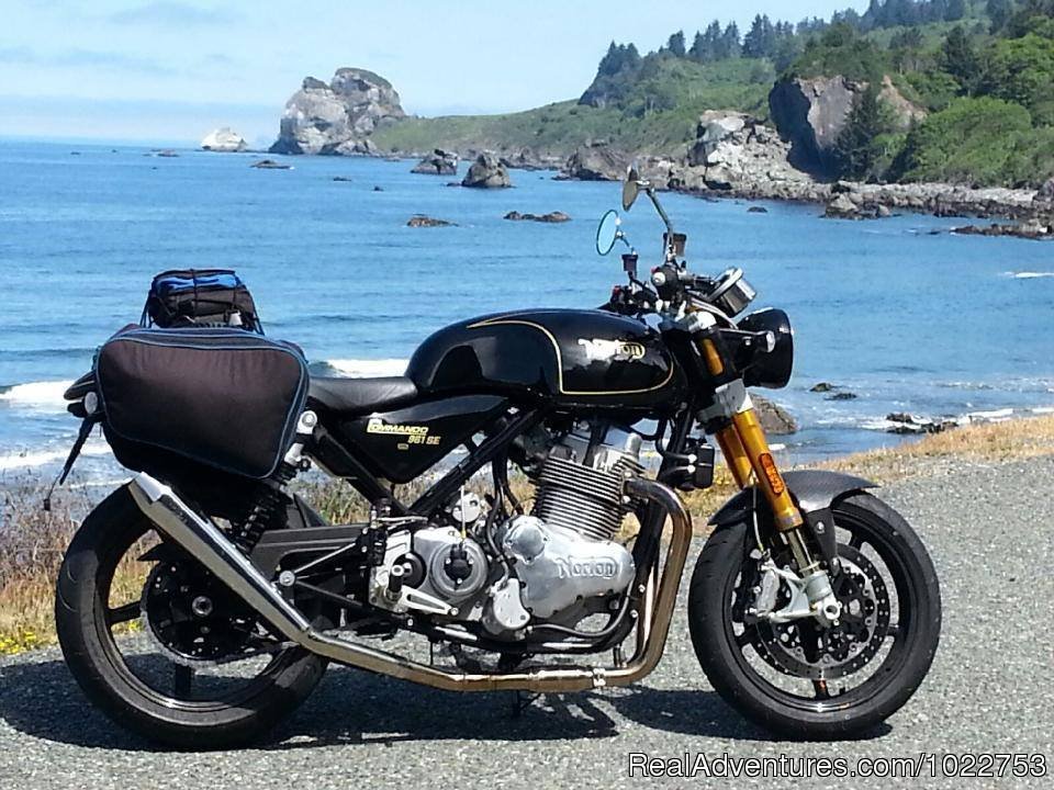 Rare 2015 Norton Commando 961SE | DiamondStone Guest Lodges,  gems of Central Oregon | Image #3/16 | 