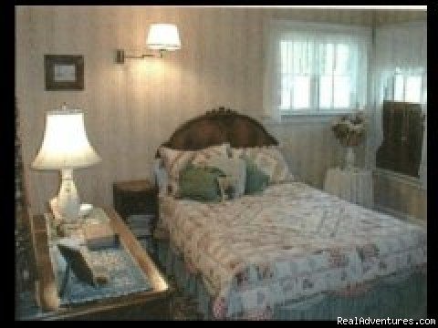 Queen Room / Pt. Bath | Tucker Hill Inn | Image #4/4 | 