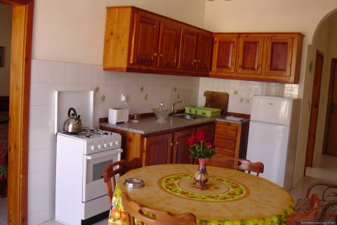 The kitchen and dining area