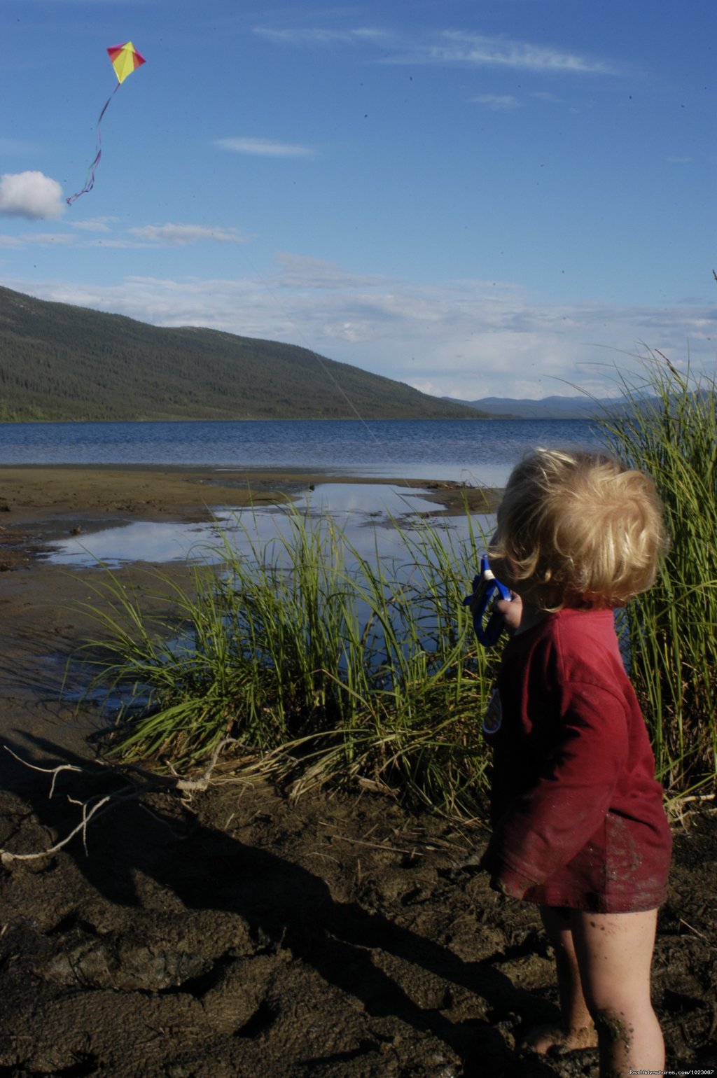 Come fly a kite with us | Alaska's Iniakuk Lake Wilderness Lodge | Image #10/22 | 