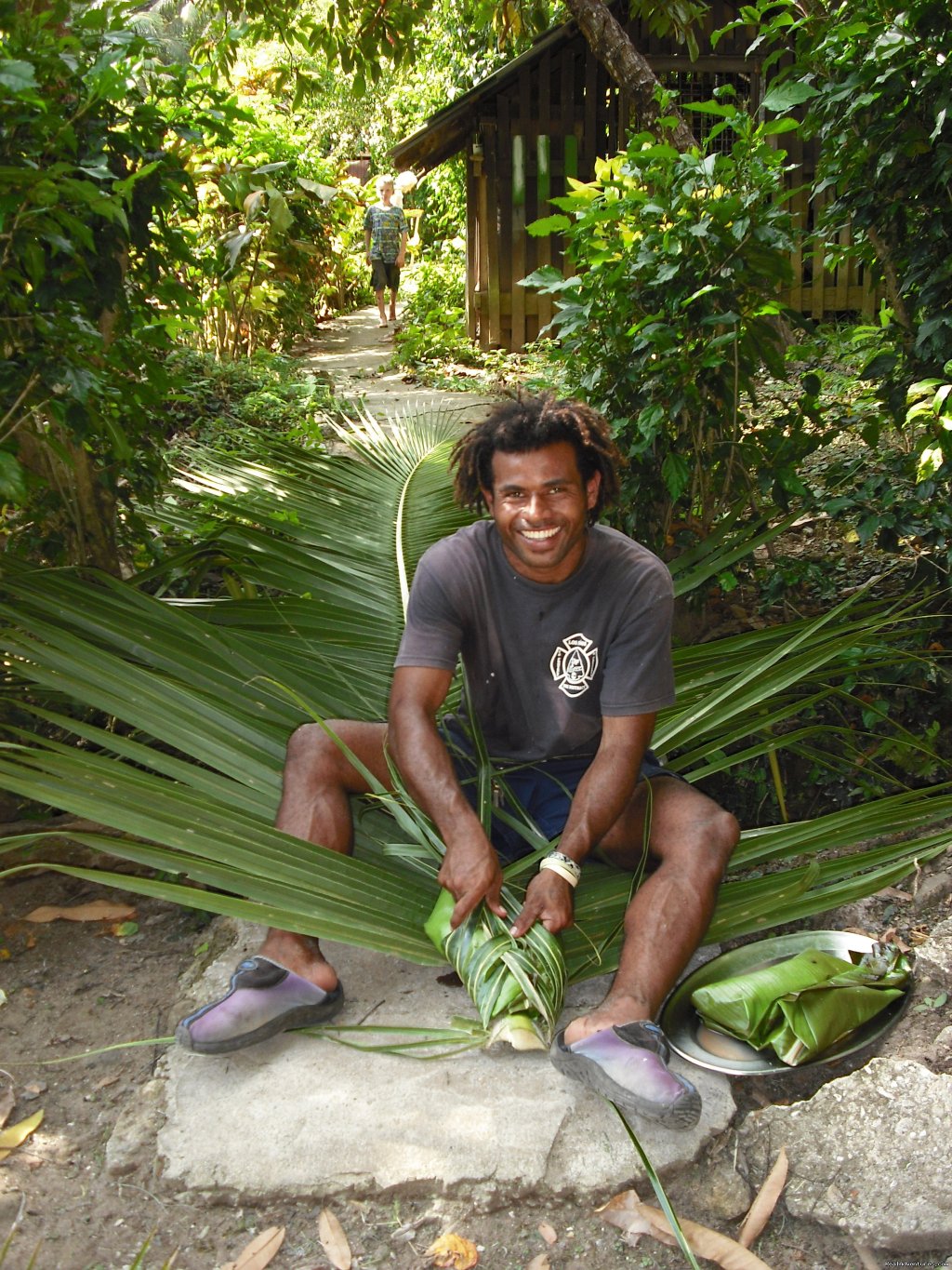 Preparing the lovo feast | Dive Kadavu / Matana Beach Resort | Image #9/26 | 