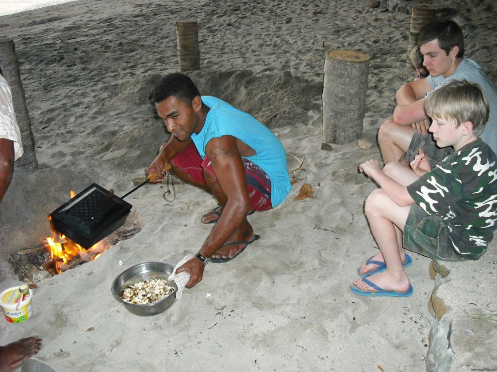 Popcorn making at the beach | Dive Kadavu / Matana Beach Resort | Image #8/26 | 