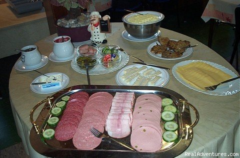 breakfast buffet | Jugendgaestehaus - charming hostel in Stuttgart | Image #14/22 | 