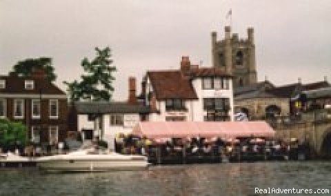 Fun pubs | BeThere-cycling in Oxfordshire, England | Image #3/6 | 