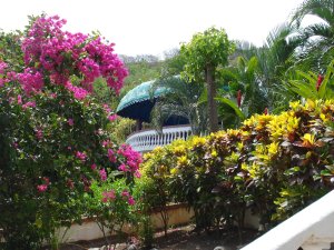 Elegant boutique hotel overlooking Ocotal Bay