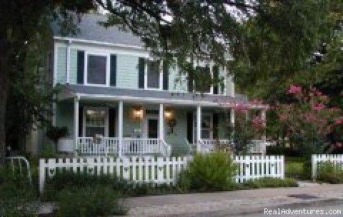 Front View | Austin's Wildflower Inn | Austin, Texas  | Bed & Breakfasts | Image #1/2 | 