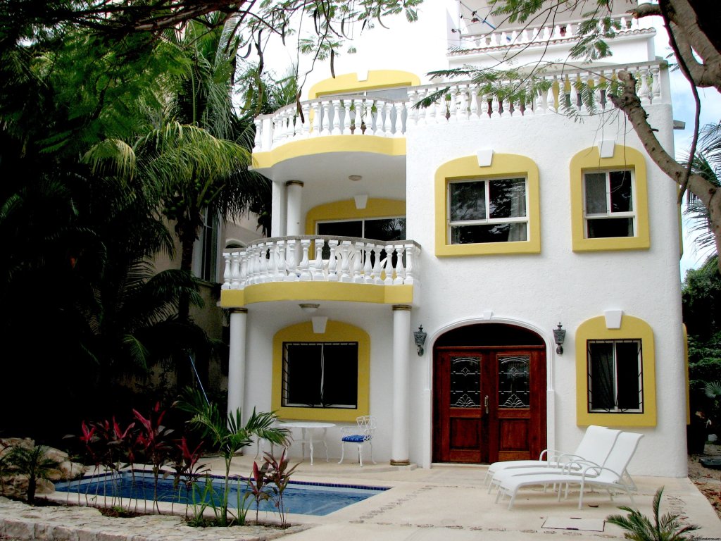 Front view of Casa Palmas | Casa Palmas Private pool 3 bdrm sleeps up to 10 | Playa del Carmen, Mexico | Vacation Rentals | Image #1/17 | 