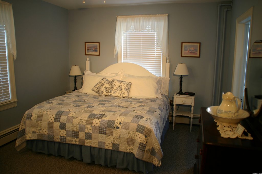 Room 7 | Carisbrooke Inn Bed & Breakfast | Image #3/13 | 