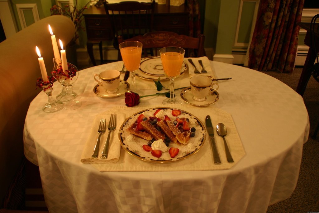 Breakfast | Carisbrooke Inn Bed & Breakfast | Image #9/13 | 