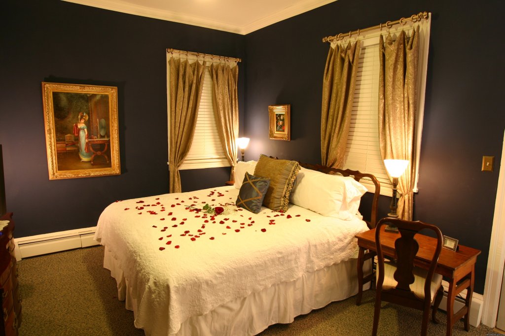 Room 2 | Carisbrooke Inn Bed & Breakfast | Image #12/13 | 