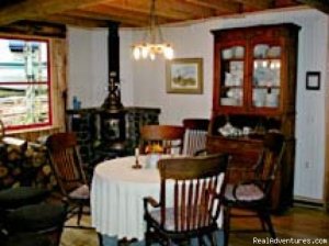 Lazy Bee Retreat | Colville, Washington | Bed & Breakfasts