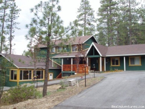 Entrance | StarGazers Inn & Observatory | Big Bear Lake, California  | Bed & Breakfasts | Image #1/14 | 