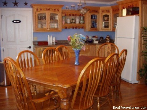 Dining Room & Refreshment Center | StarGazers Inn & Observatory | Image #2/14 | 