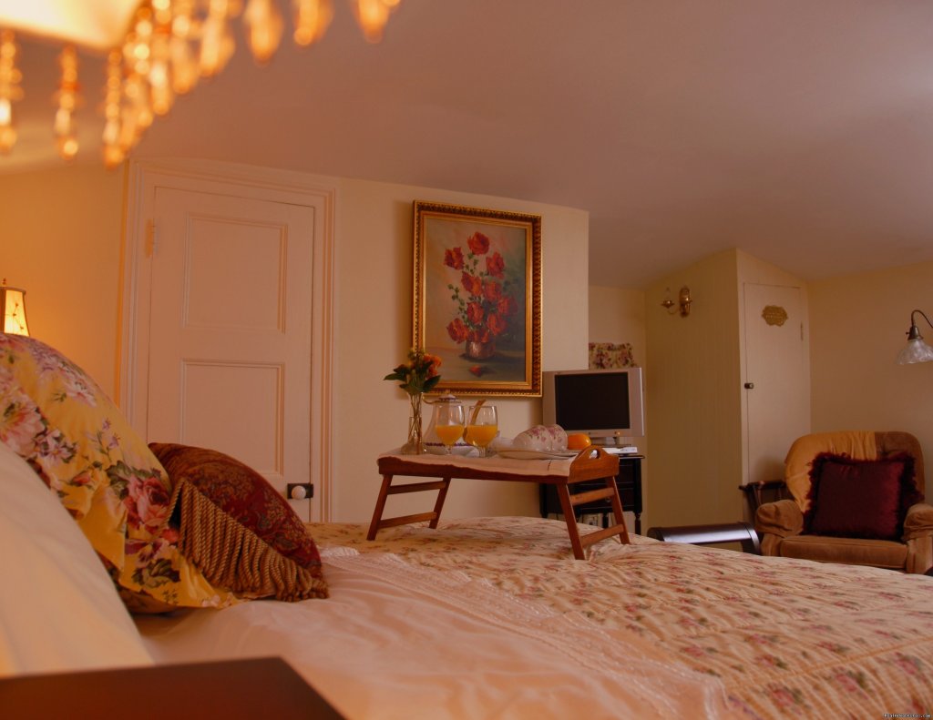 Champagne Suite | B&B Romantic Getaway near Greenport | Arbor View | Image #13/21 | 