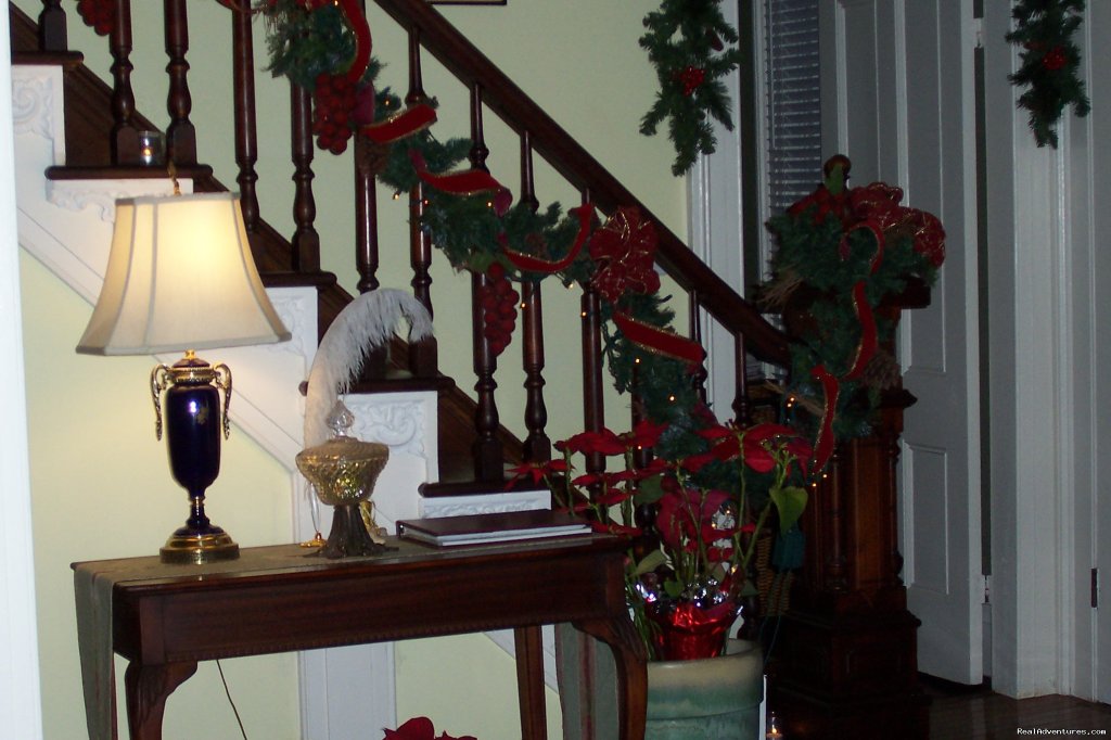 The Foyer | B&B Romantic Getaway near Greenport | Arbor View | Image #16/21 | 