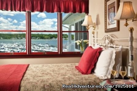 New London Ledge - Room 6 | Romantic Waterfront B&B near Mystic and Casinos | Image #11/26 | 