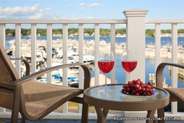 Cheers | Romantic Waterfront B&B near Mystic and Casinos | Image #8/26 | 