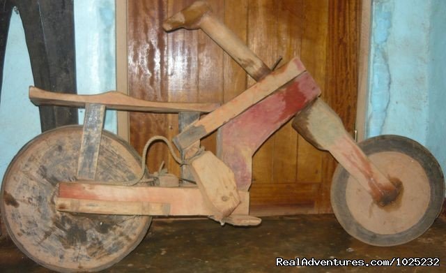 Mus'Art Gallery, Boys Scooter | Mus'Art Gallery: Grass-fields Arts Museum Cameroon | Image #13/24 | 