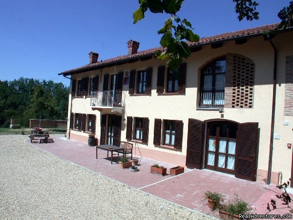 Cascina Caldera B&B, front view | Cascina Caldera  Bed & Breakfast | Image #5/11 | 