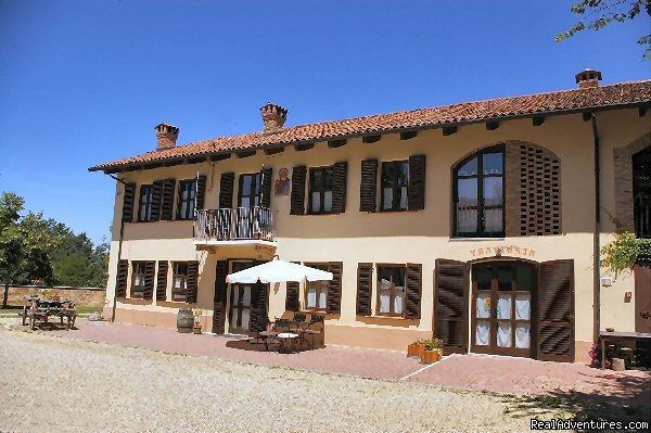 Cascina Caldera  Bed & Breakfast | Cantarana (AT), Italy | Bed & Breakfasts | Image #1/11 | 