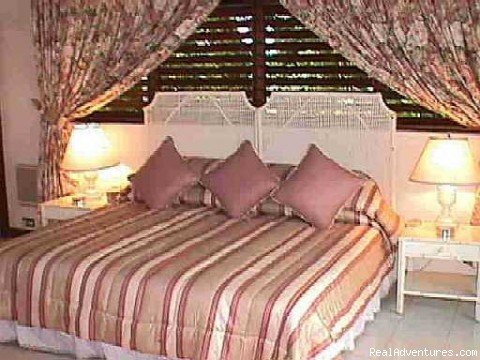 Somewhere Villa | Villas Of Ocho Rios, Jamaica | Image #8/23 | 