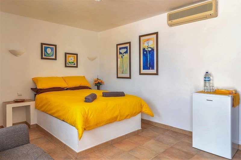 Casa Dos Ninos Algarve Bed And Breakfast | Image #8/20 | 