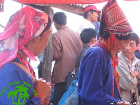 Ethnic Market | Trekking in Xishuangbanna, Yunnan of south China | Image #2/3 | 