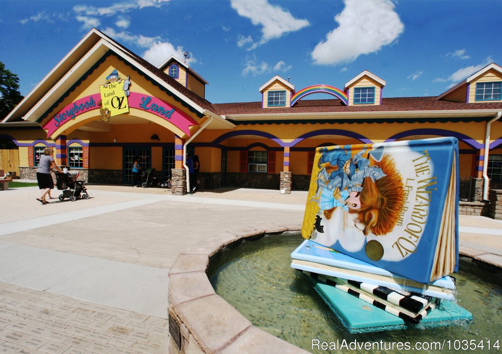 Storybook Land Visitor Center | Wylie Park Campground & Storybook Land theme park | Image #2/11 | 