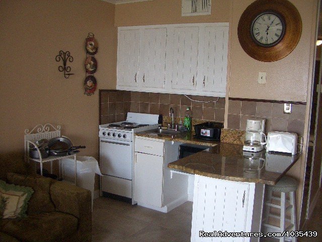 Kitchen | Very Nice Beach Front Condo in Corpus Christi | Image #2/7 | 