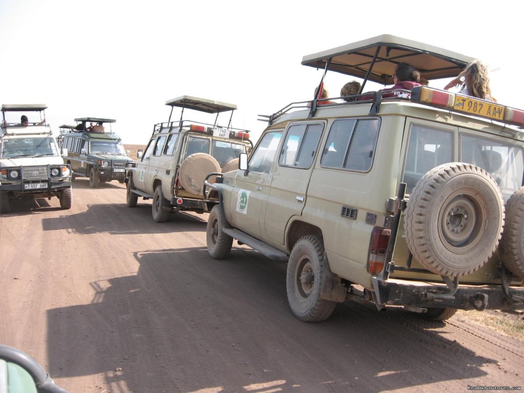 RA Safaris Safari Cruisers | RA Safaris Tanzania | Image #15/25 | 