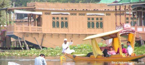 Kashmir Houseboats | Travel India this way - Kashmir Online | Image #3/3 | 