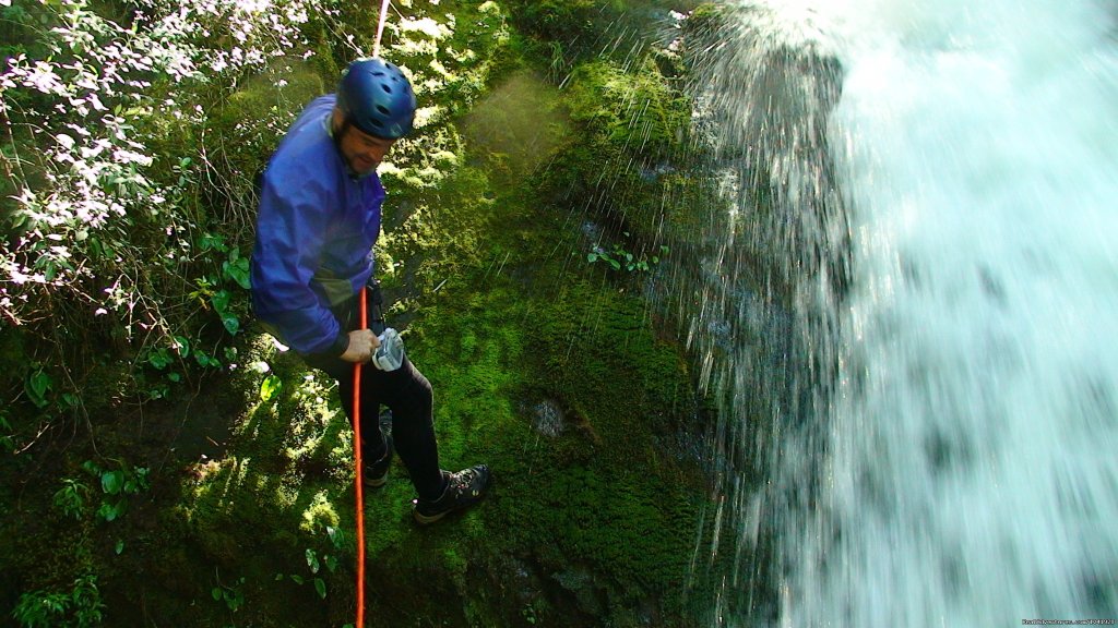 Adventure Travel Lodge in Scenic Patagonia Chile | Image #2/15 | 